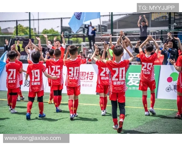 中国足球小将上海站盛大开启青少年足球梦想在此起航